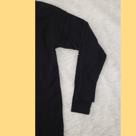 Women's Black Calvin Klein sweater - Picture 4 of 5